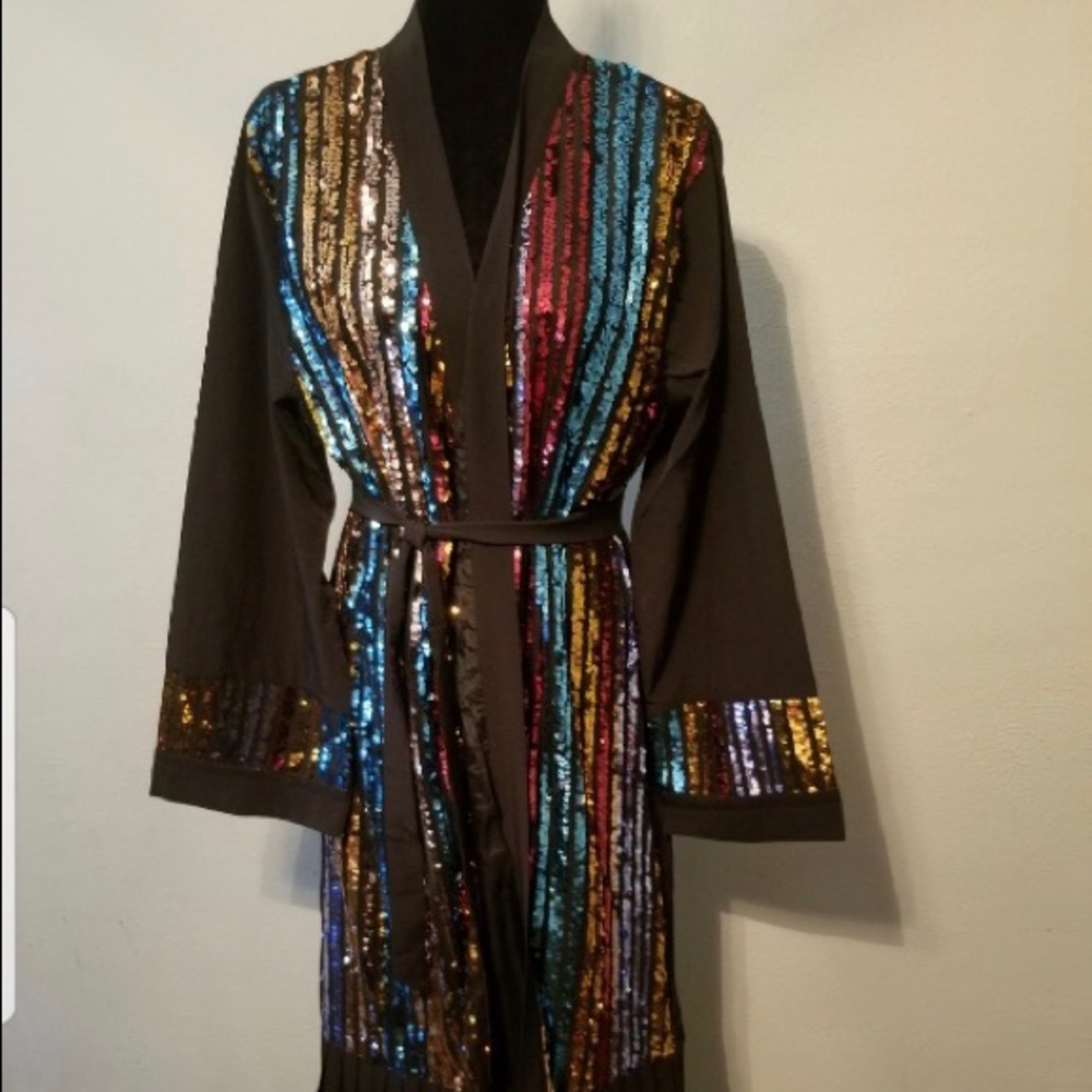 A fashion coat coverup